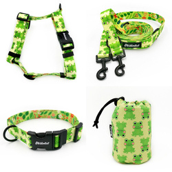 ZUBEHÖRSATZ. Mittlerer Hund. Psiakrew Green Frogs-Serie; Halsband, Geschirr, Leine, Sachet für Hundeleckerli