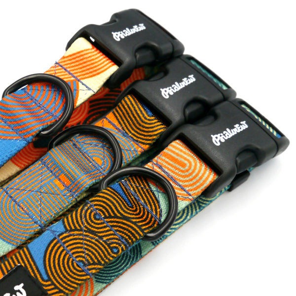 Obroża dla psa regulowana klamra zatrzaskowa Geo Snake Psiakrew 2,5 cm czarne okucia