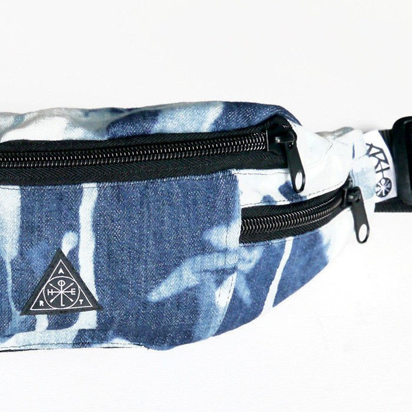 Hip Pack ArtHole Large Magellanic Cloud