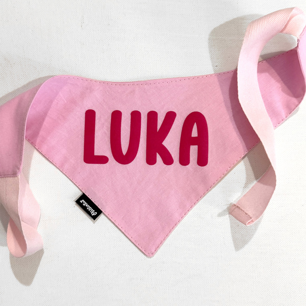 Psiakrew Bandana mit dem Namen des Hundes