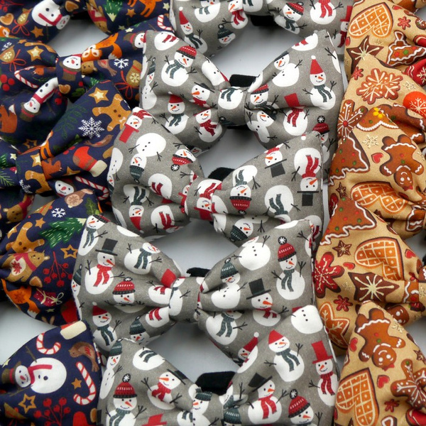 Dog Bow Tie, gift for dog, Pet Bow Tie, Bowtie, Collar Attachment, model Snowman