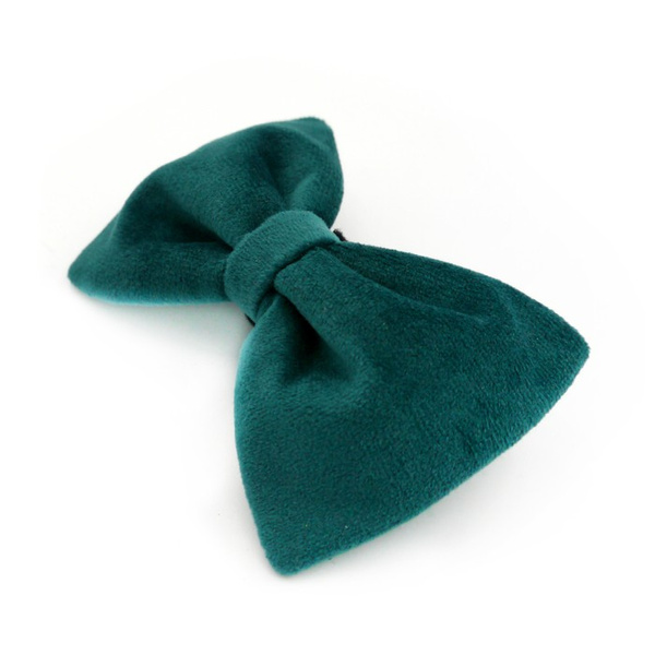 Velvet Dark Green bow tie for a dog an elegant ornament for special occasions, attached to the collar