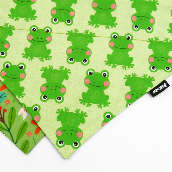 Double-sided bandana for Dog Green Frogs, spring scarf with a tunnel for the collar Psiakrew