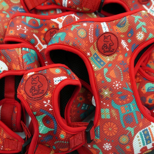 Druckfreies Geschirr für den Hund Winter Folk Red, Immer Cool, Superweich Psiakrew