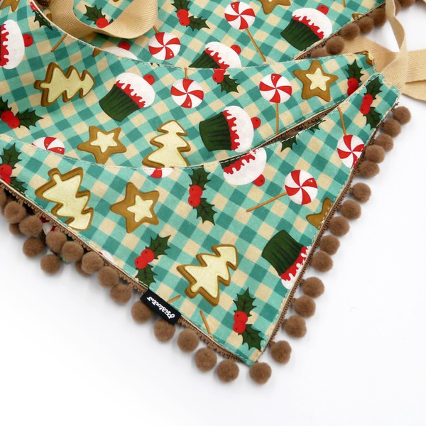 Psiakrew dog bandana, tied handkerchief, Christmas motifs Yam, pompoms