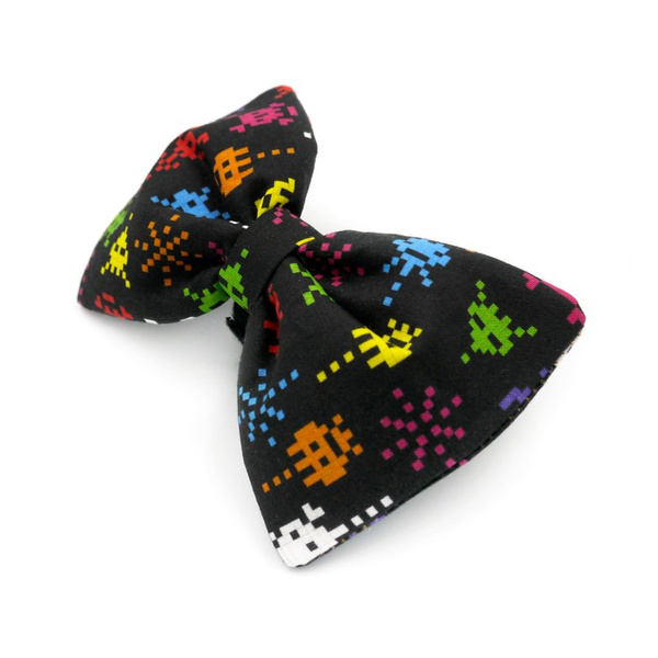 Psiakrew Dog Bow Tie Invaders, elegant classic bow