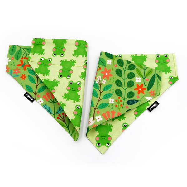Double-sided bandana for Dog Green Frogs, spring scarf with a tunnel for the collar Psiakrew