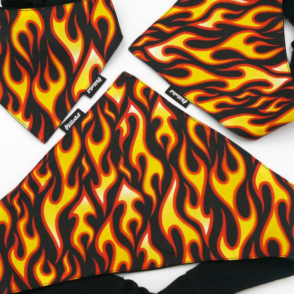 Dog on Fire Psiakrew Bandana, gebundenes Taschentuch, Baumwollschal