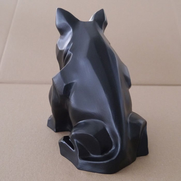 Schwarze Bullterrier-Hundeskulptur