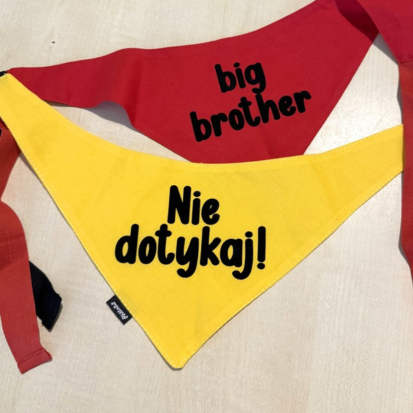 Bandana dla Psa NIE DOTYKAJ! Psiakrew, personalizowana wiązana chusteczka, żółta apaszka