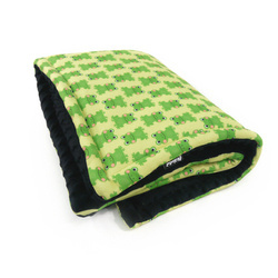 Premium Mat Plaid Blanket for the dog Green Frogs Psiakrew Design