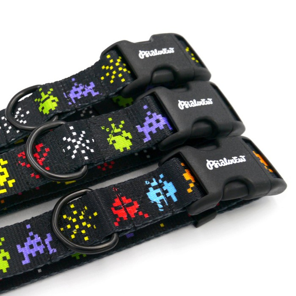 Verstellbares Halsband Invaders Psiakrew, 2,5 cm breit, schwarze Beschläge