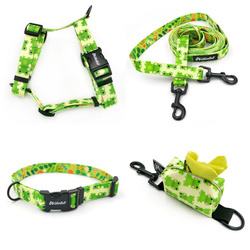 ZUBEHÖRSATZ für einen kleinen Hund Green Frogs Psiakrew -Serie; Halsband, Geschirr, Leine, Etui für Kotbeutel