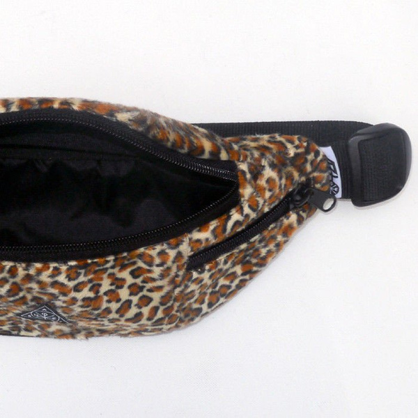 Nerka saszetka na biodra Leopardus