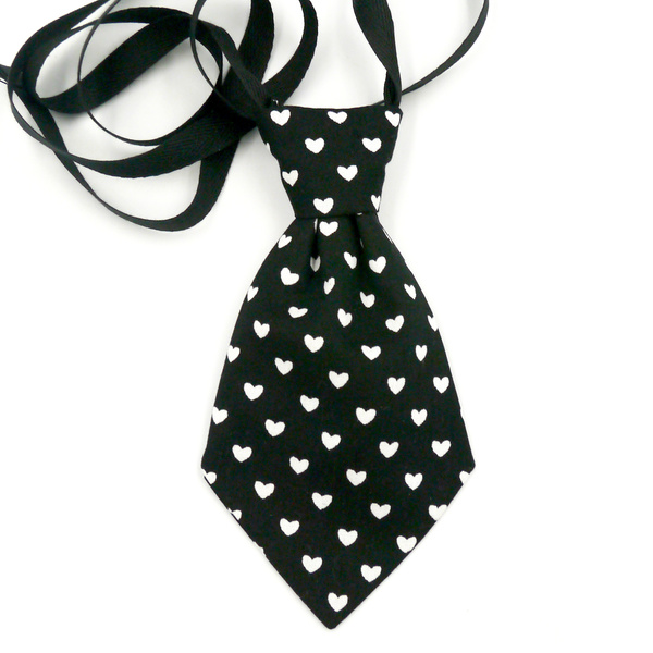 Black Tie with hearts for dogs Psiakrew