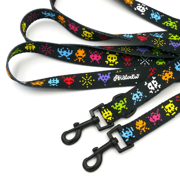 Hundeleine Invaders Psiakrew, Breite 2,5 cm, Karabiner 6 cm schwarz