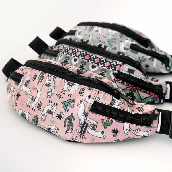 Fanny Pack Hip Bag, Bum Bag Psiakrew, Pink Llama Alpaca
