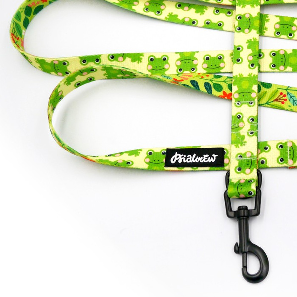 Long Dog Leash Green Frogs width 2 cm (0.78") wide, black snap hook
