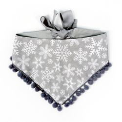 Bandamka świąteczna dla psa, wiązana chusteczka, popielata w gwiazdki bandana apaszka Snow