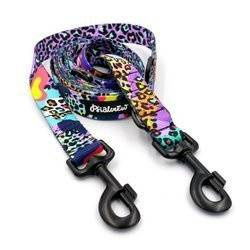 Długa smycz dla psa przepinana Crazy Leopard Psiakrew, taśma 2,5 cm, karabińczyk 8 cm czarny