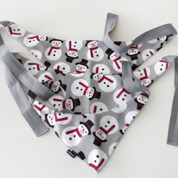 Premium Dog Bandana Snowman handkerchief style to tie around your pet’s neck gray