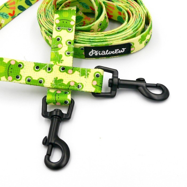 Long Dog Leash Green Frogs width 2 cm (0.78") wide, black snap hook