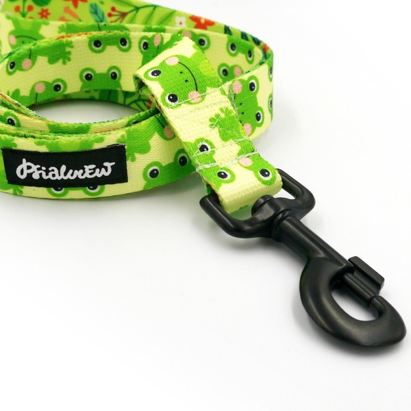 Dog Leash Green Frogs width 2.5 cm, 1" wide, big black snap hook 8 cm