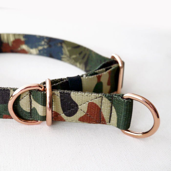 Obroża półzaciskowa Camo szeroka na 2,5 cm, dla średnich i większych psów, różowe złoto