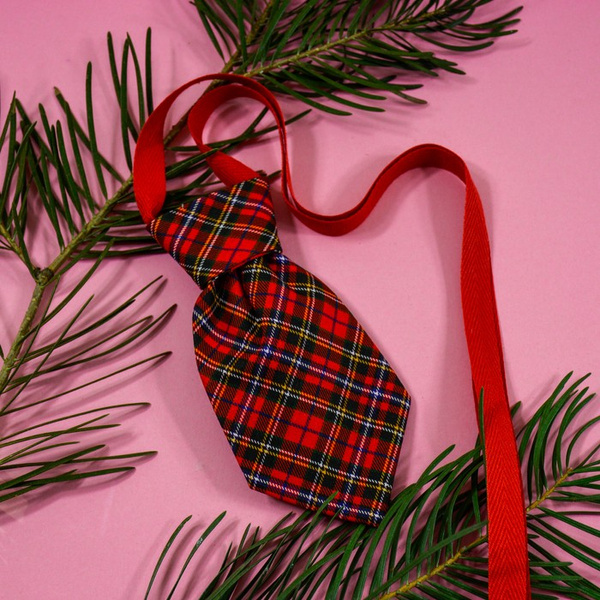 Weihnachts-Scotch-Hundekrawatte Tartan Psiakrew