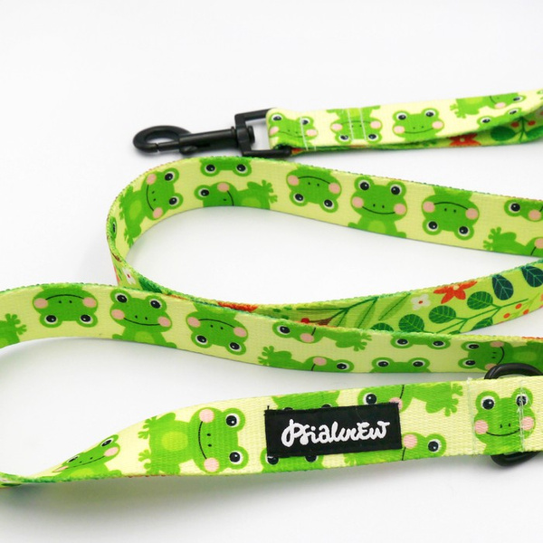 Dog Leash Green Frogs width 2.5 cm, 1" wide, black snap hook 6 cm