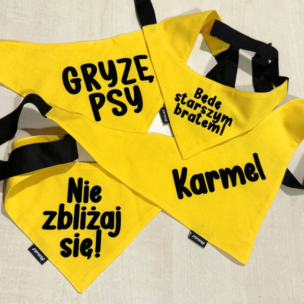Bandana z imieniem Psa Psiakrew, personalizowana wiązana chusteczka, zółta apaszka