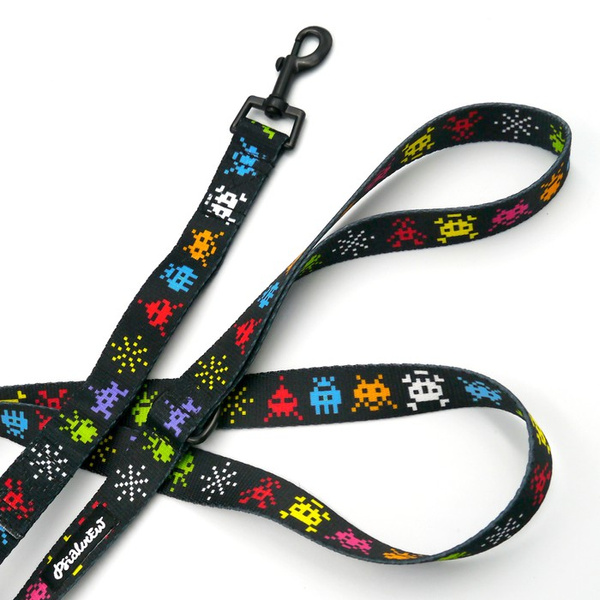Dog Leash Invaders Psiakrew width 2.5 cm, 1" wide, black snap hook 6 cm