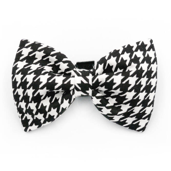 Black and white houndstooth bow tie for a dog