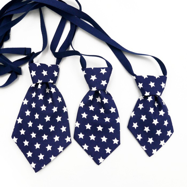 Navy blue Christmas tie with białe stars for a dog Psiakrew