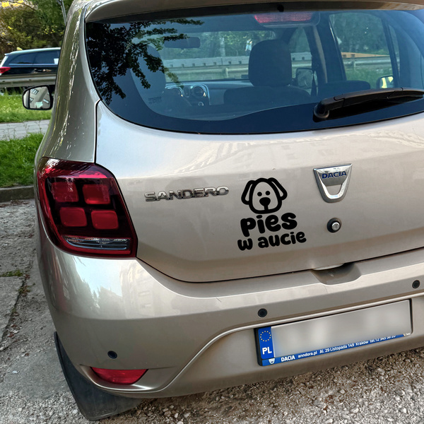 Pies w aucie Psiakrew Autoaufkleber
