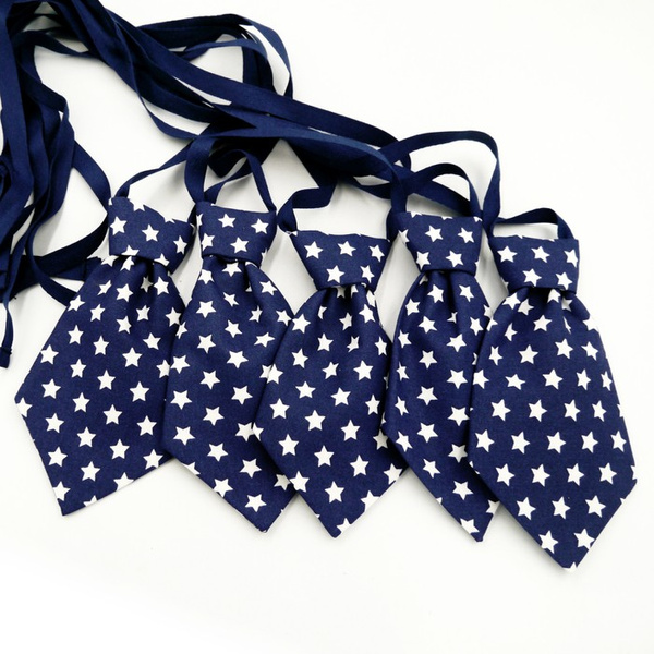 Navy blue Christmas tie with białe stars for a dog Psiakrew