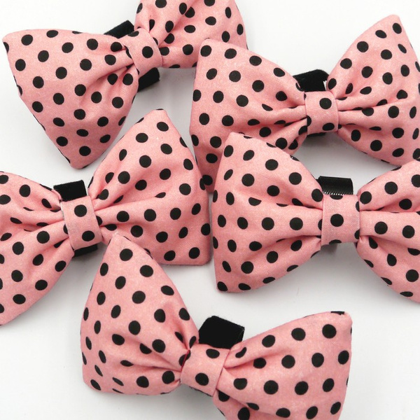 Muszka różowa w czarne groszki dla Psa Kota Pupila ozdoba przypinana do obroży- Dotty Dots