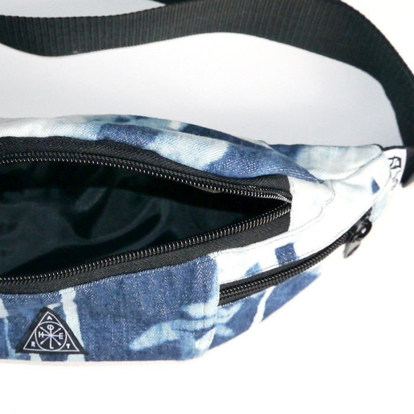 Hip Pack ArtHole Large Magellanic Cloud