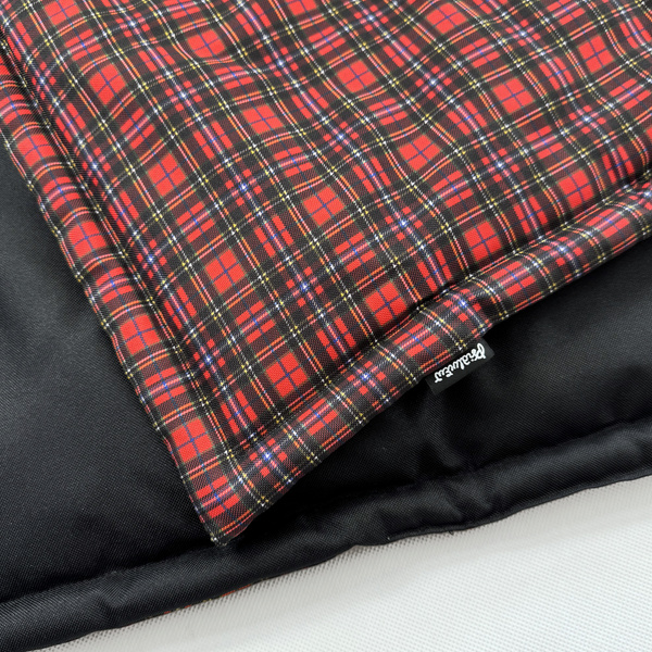 Wodoodporna mata zabezpieczająca dla psa, szczeniaka, kota Tartan Psiakrew