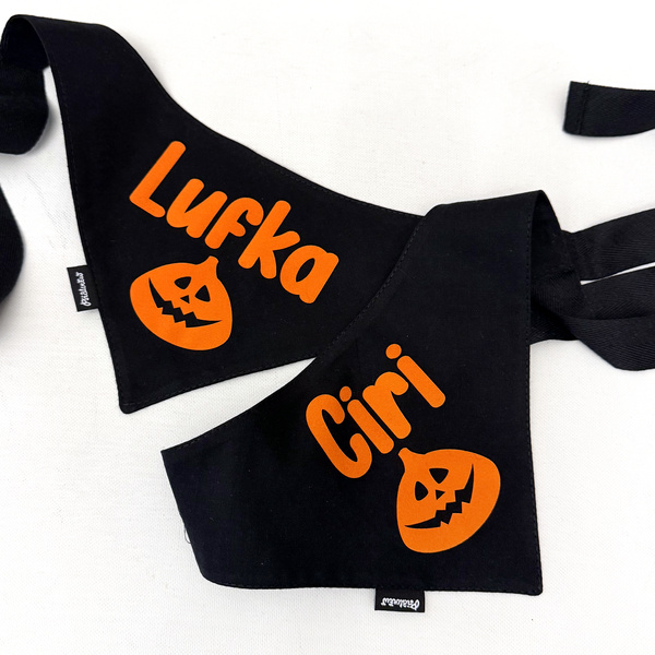 Halloween-Hundebandana mit Namen – Kürbis Psiakrew