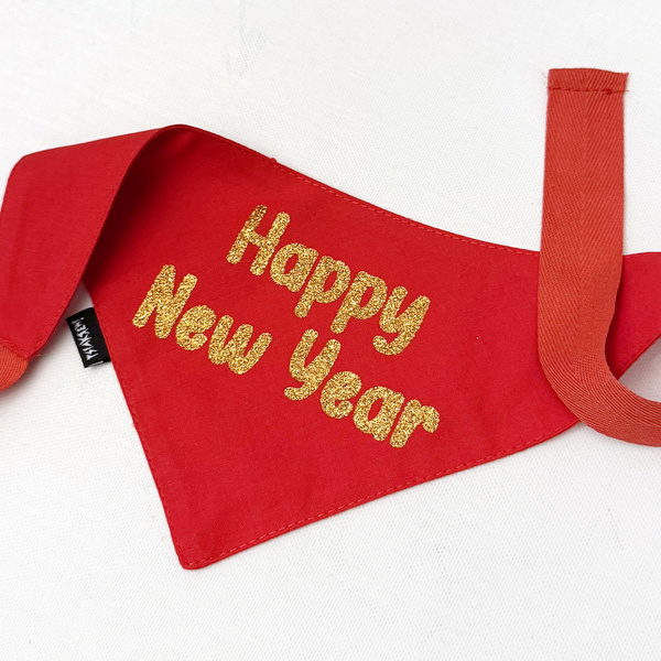 Czerwona Bandana z brokatowym złotym napisem Happy New Year Psiakrew