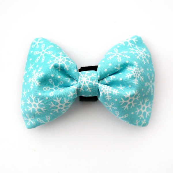 Dog Bow Tie, gift for dog, Pet Bow Tie, Bowtie, Collar Attachment, Winter