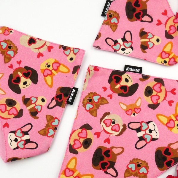 Dog Bandana Look in LovePsiakrew handkerchief style to tie around your pet’s neck