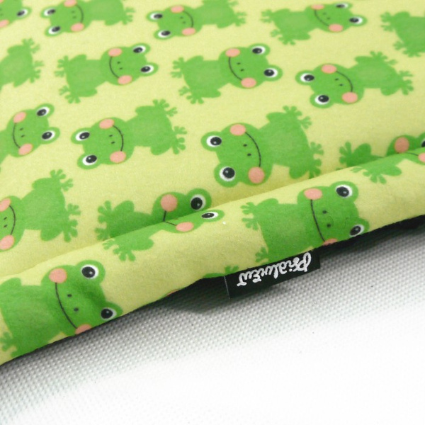 Premium Mat Plaid Blanket for the dog Green Frogs Psiakrew Design