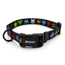 Verstellbares Halsband Invaders Psiakrew, 2,5 cm breit, schwarze Beschläge
