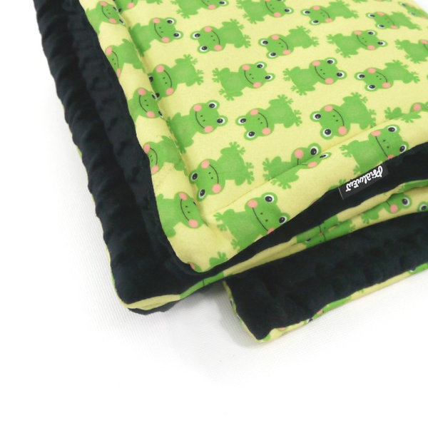 Premium Mat Plaid Blanket for the dog Green Frogs Psiakrew Design